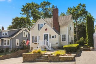 30 Hilldale Rd, Weymouth, MA 02190