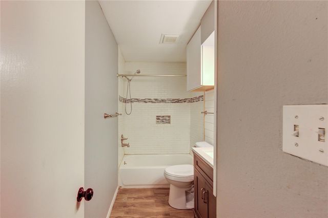 1226 Ave H, Danbury, TX 77534
