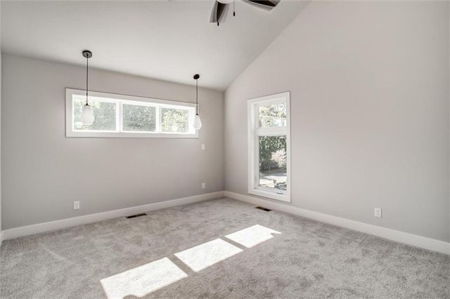 3641 Tracy Avenue, Kansas City, MO 64109