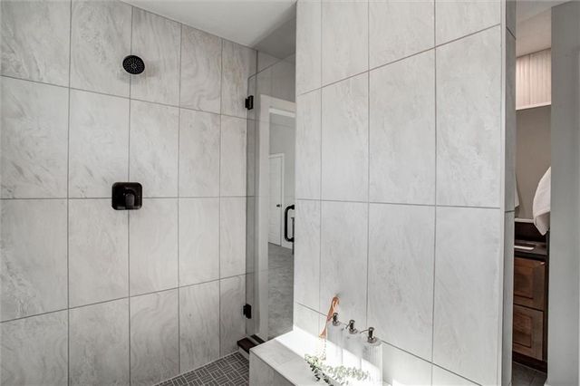 3641 Tracy Avenue, Kansas City, MO 64109