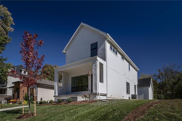 3641 Tracy Avenue, Kansas City, MO 64109