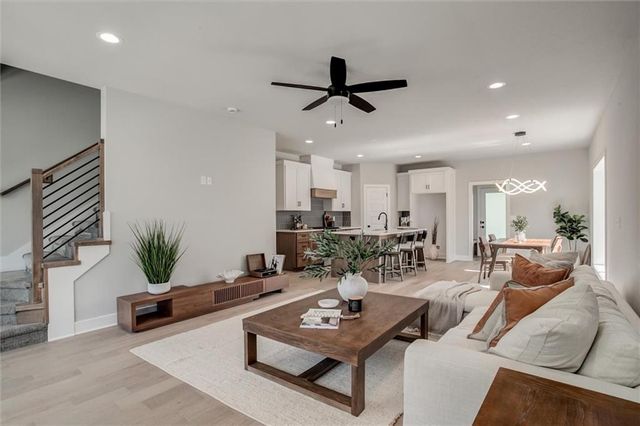 3641 Tracy Avenue, Kansas City, MO 64109