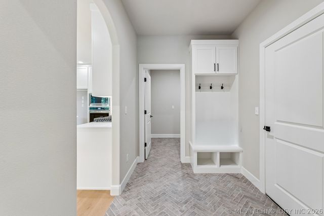 810 N Cedar Avenue, Broken Arrow, OK 74012