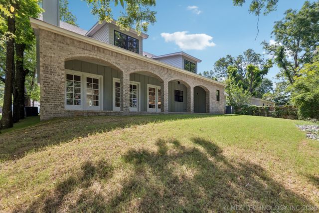 810 N Cedar Avenue, Broken Arrow, OK 74012
