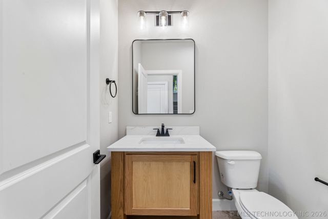 810 N Cedar Avenue, Broken Arrow, OK 74012