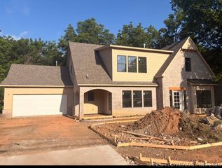 810 N Cedar Avenue, Broken Arrow, OK 74012