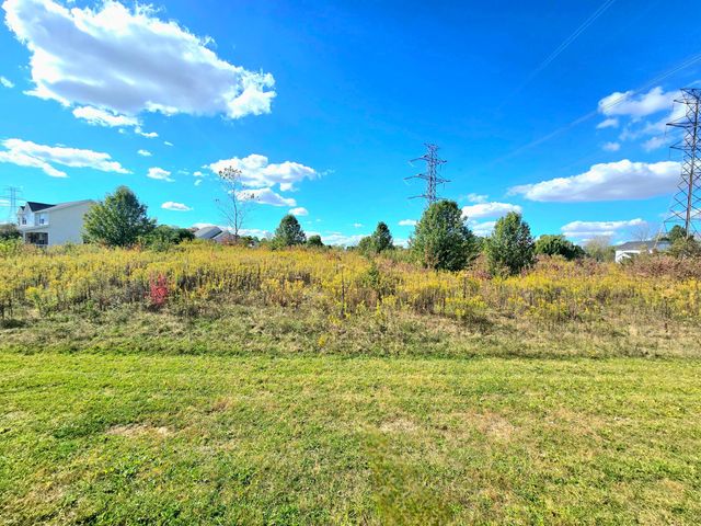 1112 Winding Creek Lane, Delaware, OH 43015