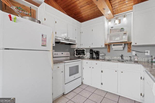 109 Horseshoe Beand Road, Eatonton, GA 31024