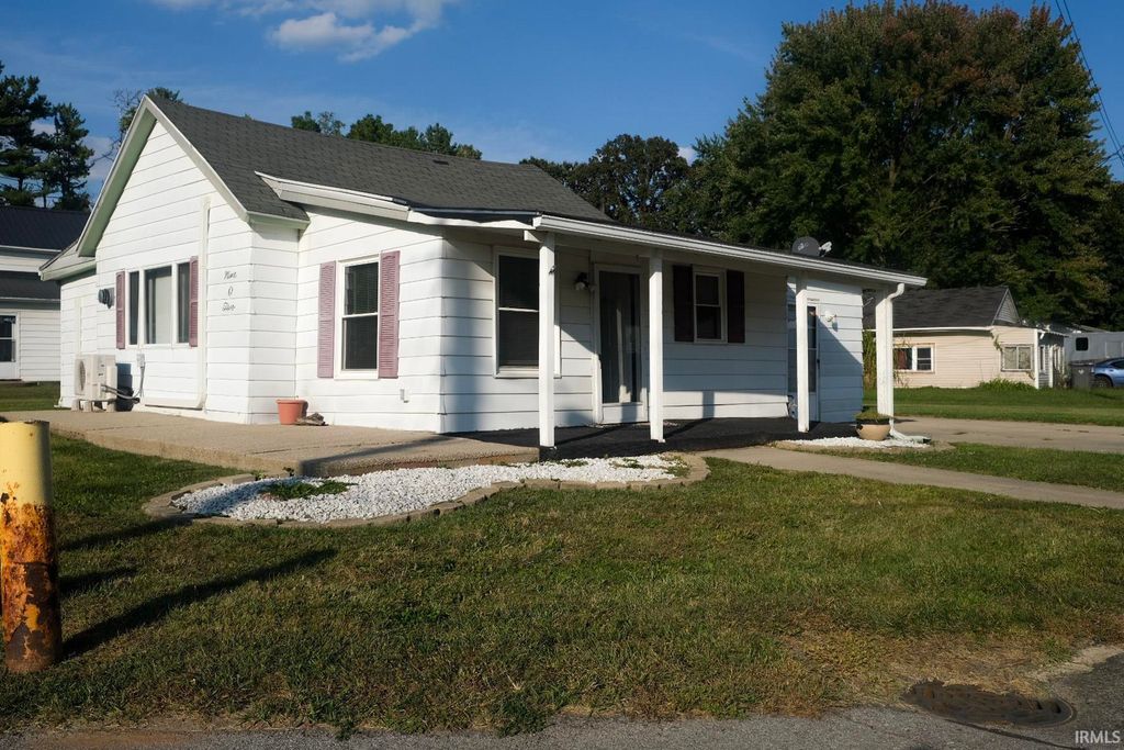 902 N 7th Street, Goshen, IN 46528