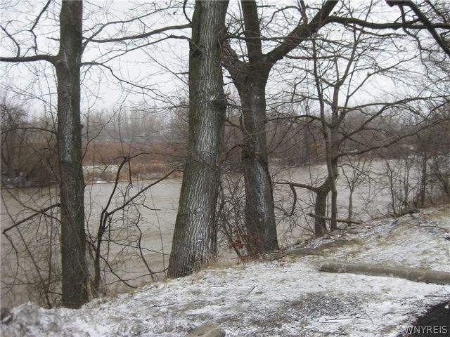 1150 Indian Church Road 3, West Seneca, NY 14224