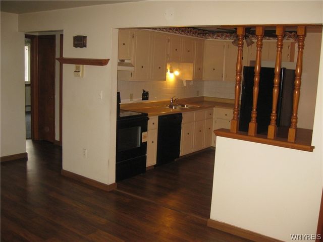 1150 Indian Church Road 3, West Seneca, NY 14224