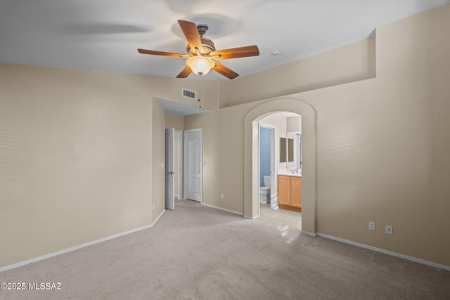 10572 E Carolina Willow Lane, Tucson, AZ 85747