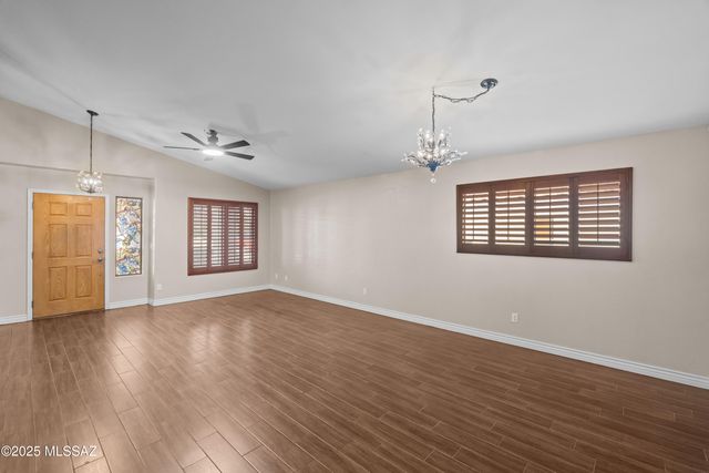 10572 E Carolina Willow Lane, Tucson, AZ 85747