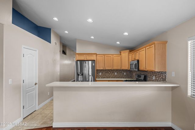 10572 E Carolina Willow Lane, Tucson, AZ 85747