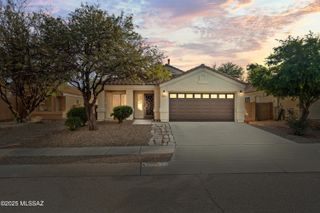 10572 E Carolina Willow Lane, Tucson, AZ 85747