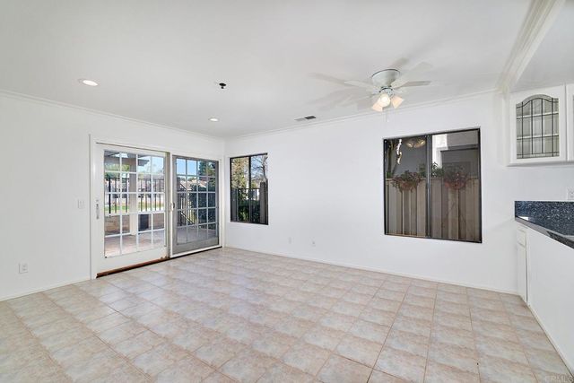 1746 Spyglass Circle, Vista, CA 92081