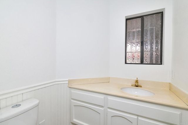 1746 Spyglass Circle, Vista, CA 92081