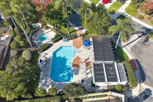 1746 Spyglass Circle, Vista, CA 92081