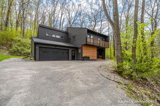 11520 Grand River Drive SE, Lowell, MI 49331