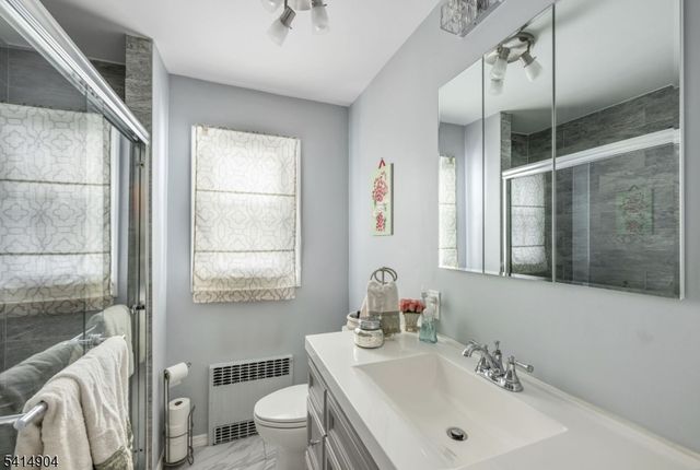 320 Cedar Hill Ave, Wyckoff Twp., NJ 07481