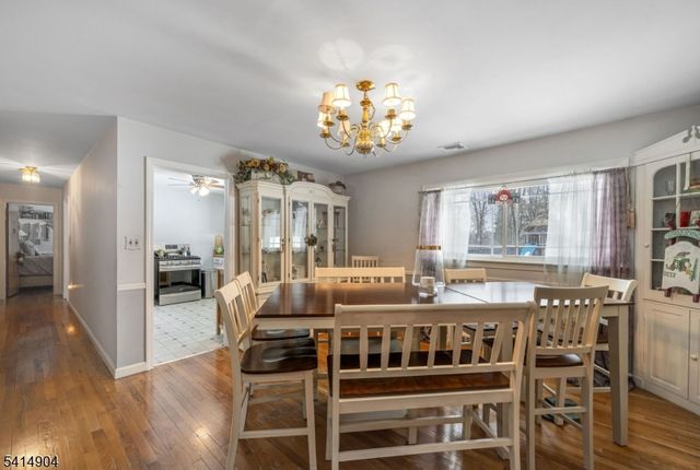 320 Cedar Hill Ave, Wyckoff Twp., NJ 07481