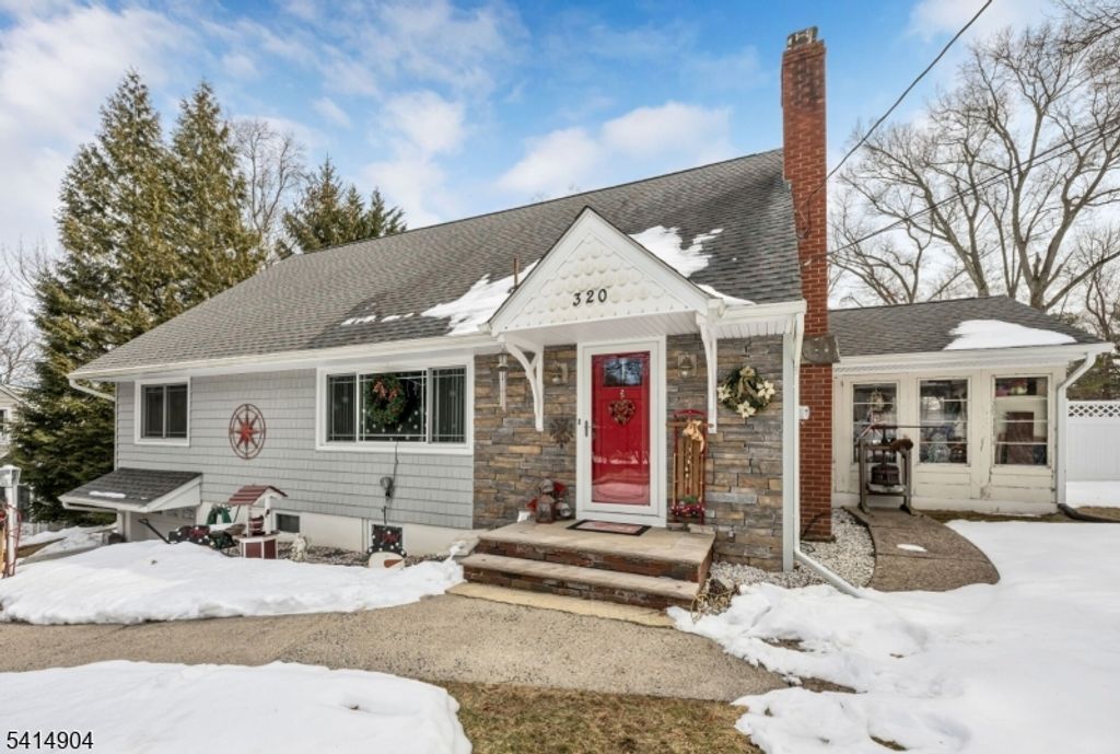 320 Cedar Hill Ave, Wyckoff Twp., NJ 07481