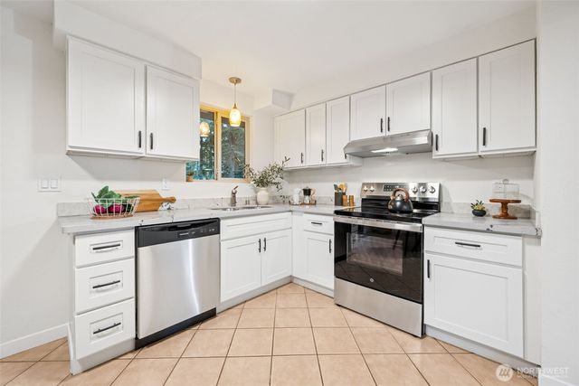 13607 97th Avenue NW, Gig Harbor, WA 98329