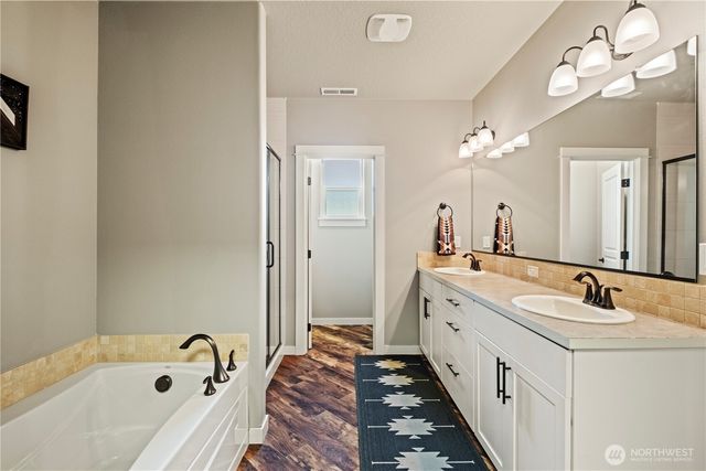 258 Antrim Road, Winlock, WA 98596