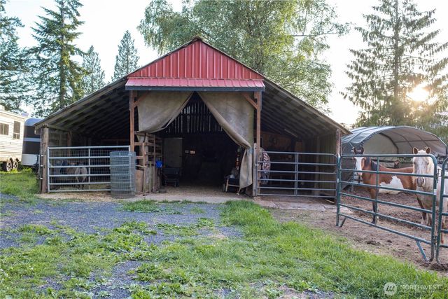 258 Antrim Road, Winlock, WA 98596