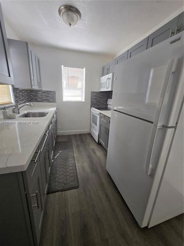 2111 NW 26th Ave 2111, Fort Lauderdale, FL 33311