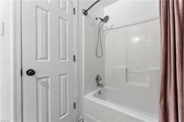 440 Fleming CIR, Chesapeake, VA 23323