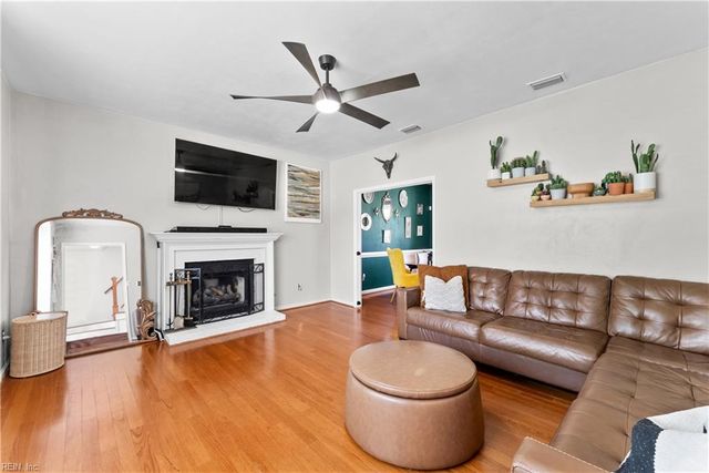 440 Fleming CIR, Chesapeake, VA 23323