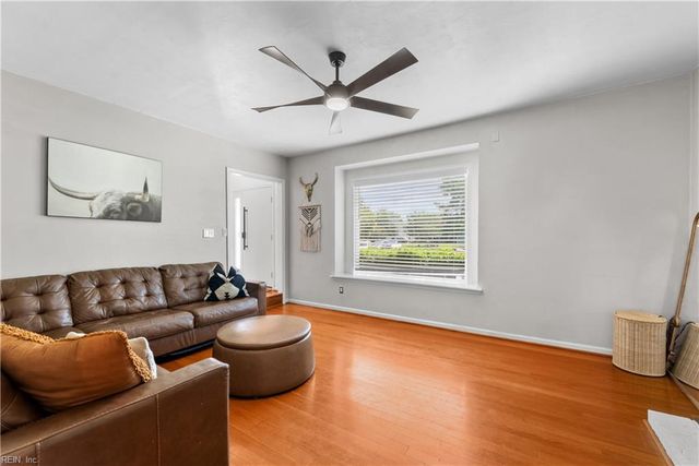 440 Fleming CIR, Chesapeake, VA 23323