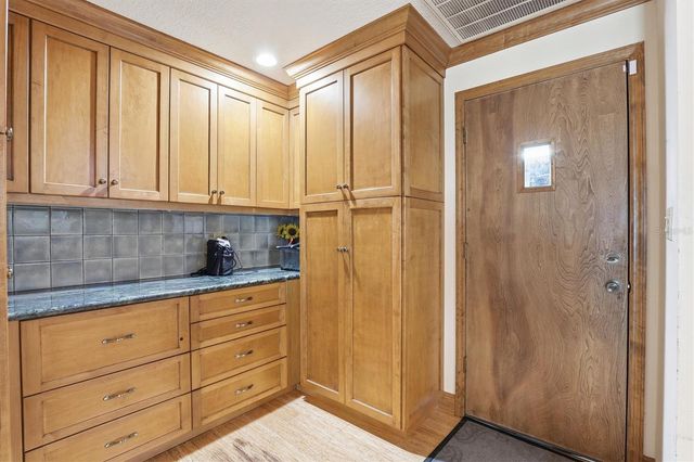 807 W RUSSELL DRIVE, Plant City, FL 33563