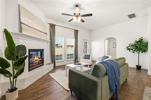 5905 Ettie May Street, Bentonville, AR 72713