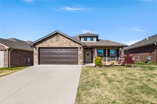 5905 Ettie May Street, Bentonville, AR 72713