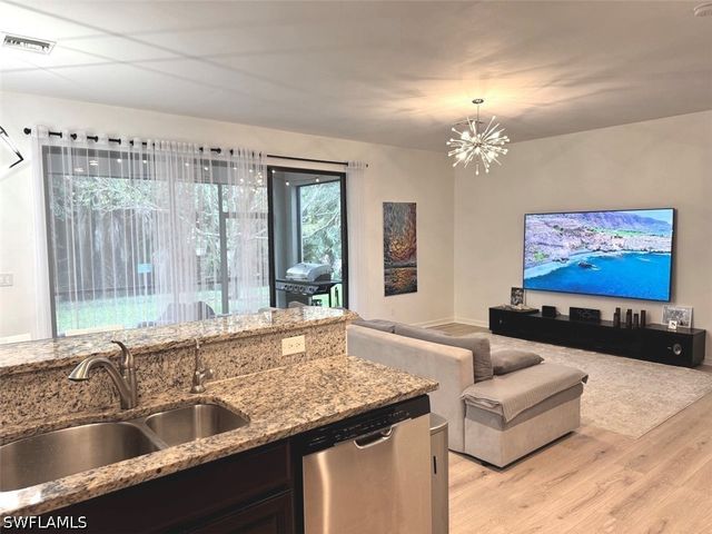15286 SUMMIT PLACE CIR 175, Naples, FL 34119