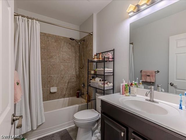 15286 SUMMIT PLACE CIR 175, Naples, FL 34119