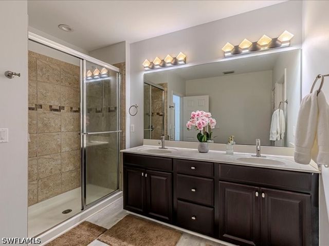 15286 SUMMIT PLACE CIR 175, Naples, FL 34119