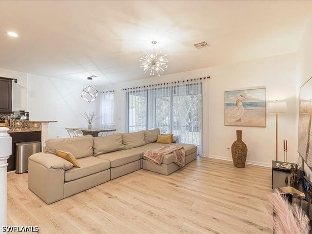 15286 SUMMIT PLACE CIR 175, Naples, FL 34119