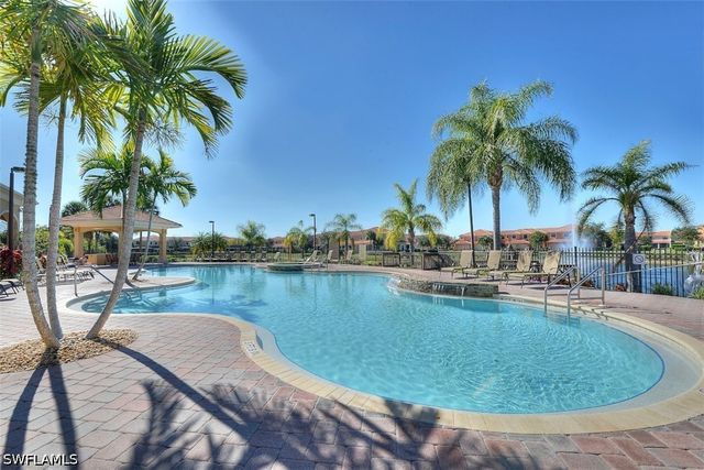 15286 SUMMIT PLACE CIR 175, Naples, FL 34119