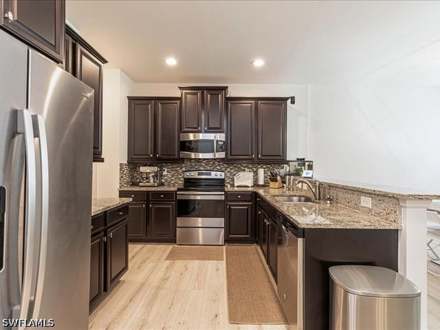 15286 SUMMIT PLACE CIR 175, Naples, FL 34119