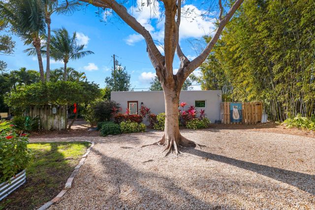 304 SE 4th Avenue, Delray Beach, FL 33483