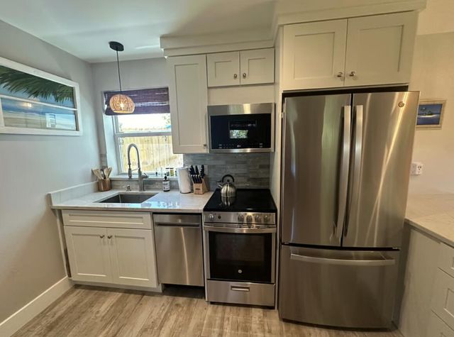 304 SE 4th Avenue, Delray Beach, FL 33483