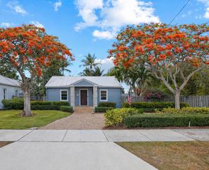 304 SE 4th Avenue, Delray Beach, FL 33483