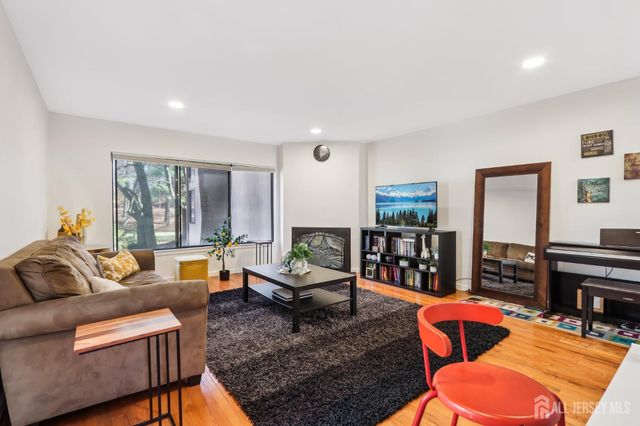 627 Sayre Drive, Plainsboro, NJ 08540