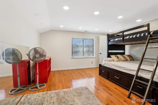 627 Sayre Drive, Plainsboro, NJ 08540