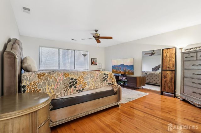 627 Sayre Drive, Plainsboro, NJ 08540