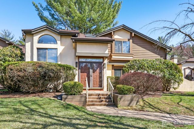 627 Sayre Drive, Plainsboro, NJ 08540