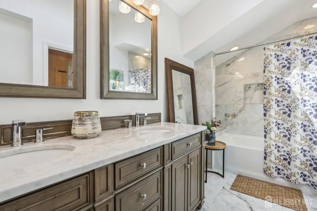 627 Sayre Drive, Plainsboro, NJ 08540